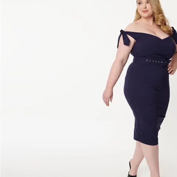 Unique Vintage Connie Pinup Wiggle Dress in Navy Sz 1X/16 - Picture 2 of 11